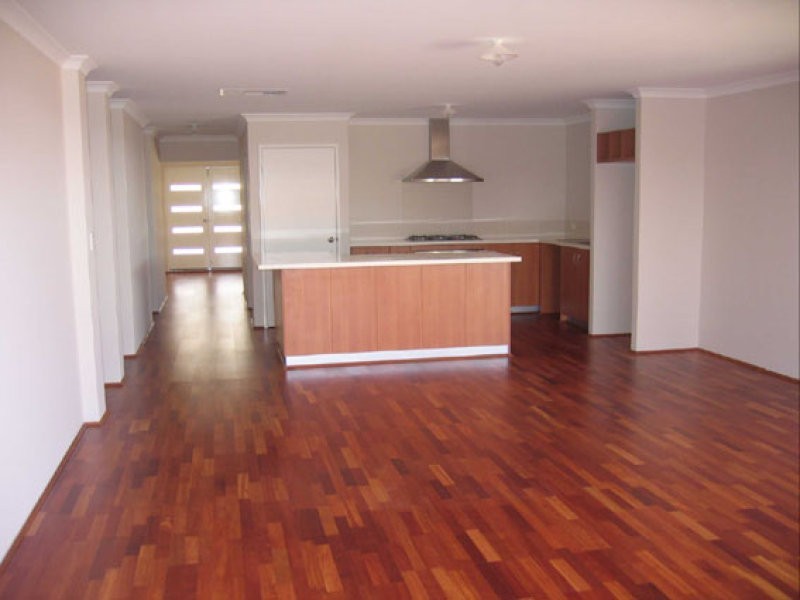 7 Elmore Pass, Ellenbrook WA 6069