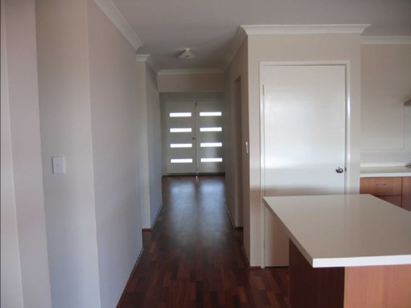 7 Elmore Pass, Ellenbrook WA 6069