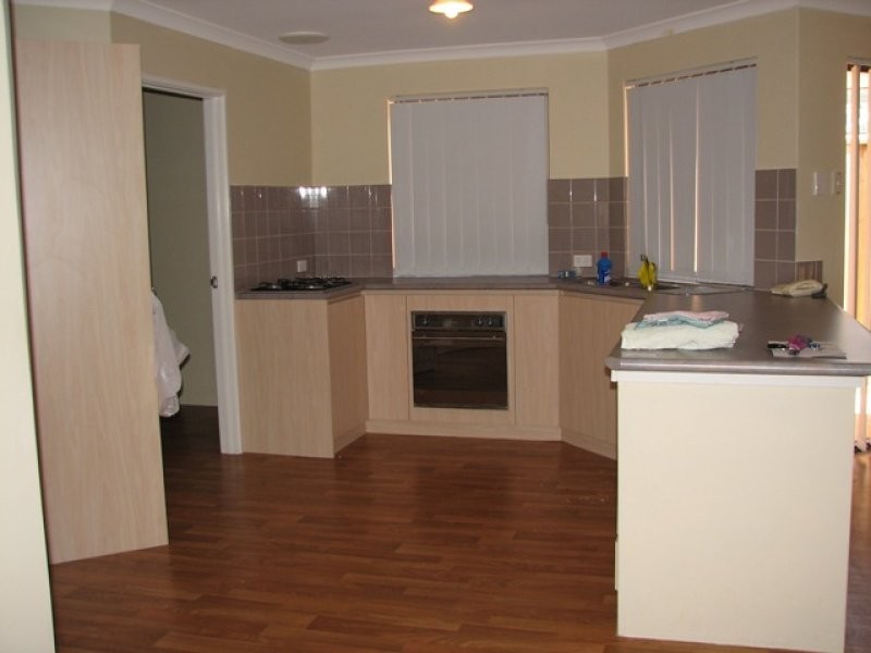2 Derricap Avenue, Ellenbrook WA 6069