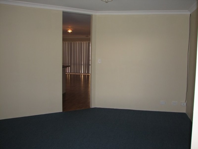 2 Derricap Avenue, Ellenbrook WA 6069