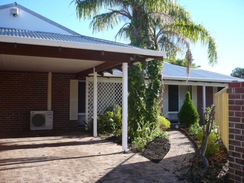 26 Valleybrook Road, Caversham WA 6055