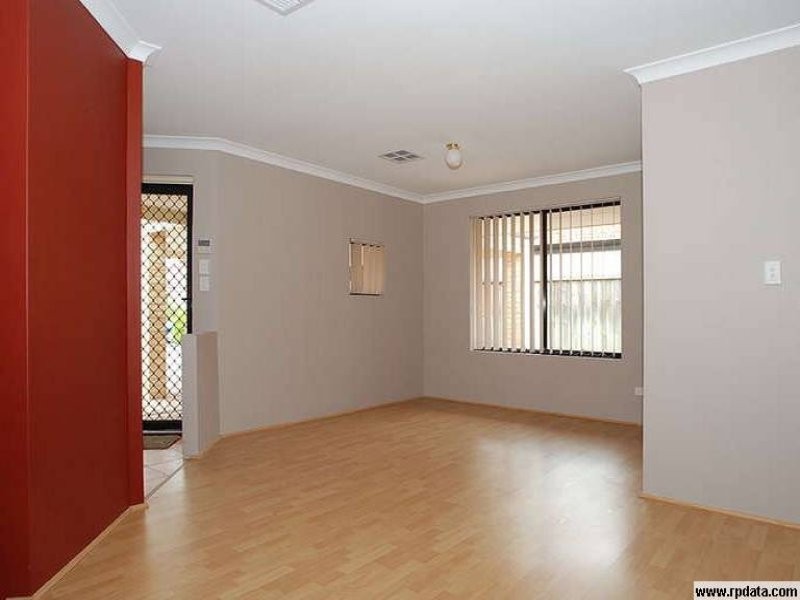 4 Granada Way, Ellenbrook WA 6069