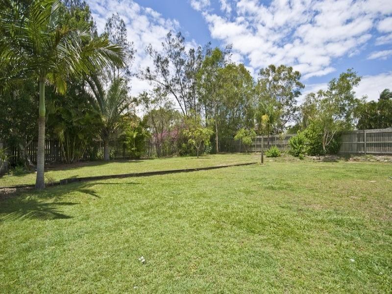 9 Willow Street, Woodridge QLD 4114