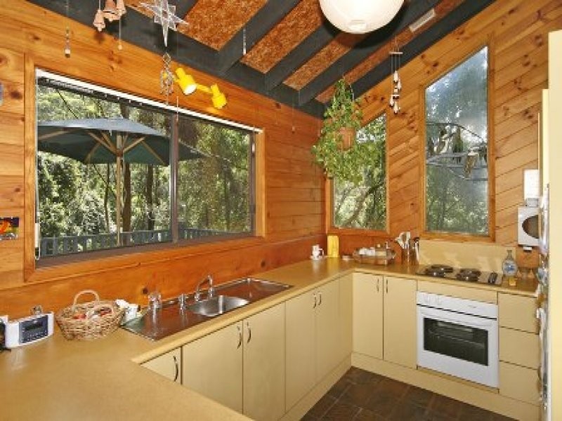 15 Rubie Crescent, East Gosford NSW 2250