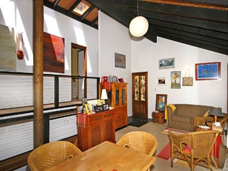 15 Rubie Crescent, East Gosford NSW 2250