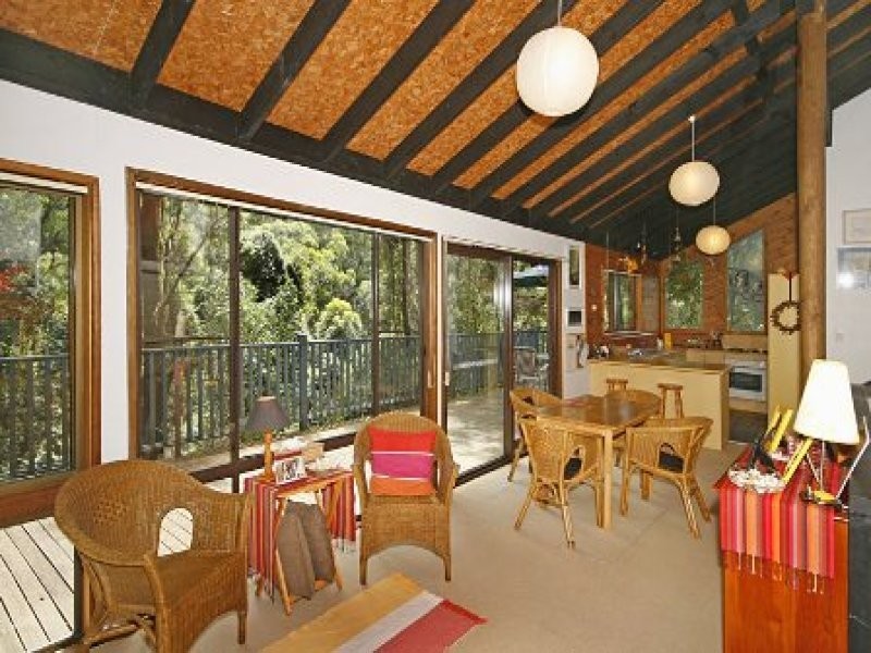 15 Rubie Crescent, East Gosford NSW 2250