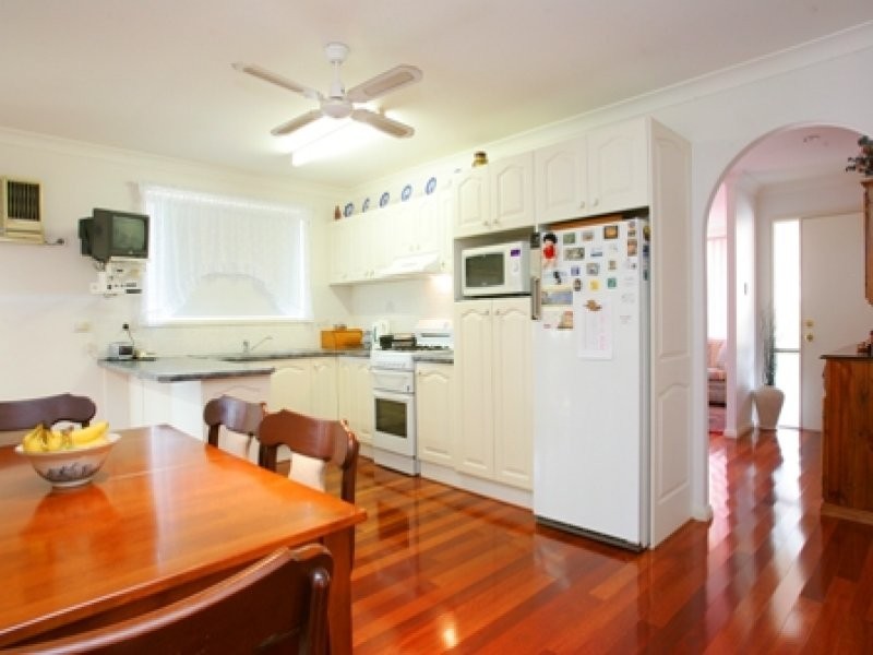 25a Katherine Crescent, Green Point NSW 2251