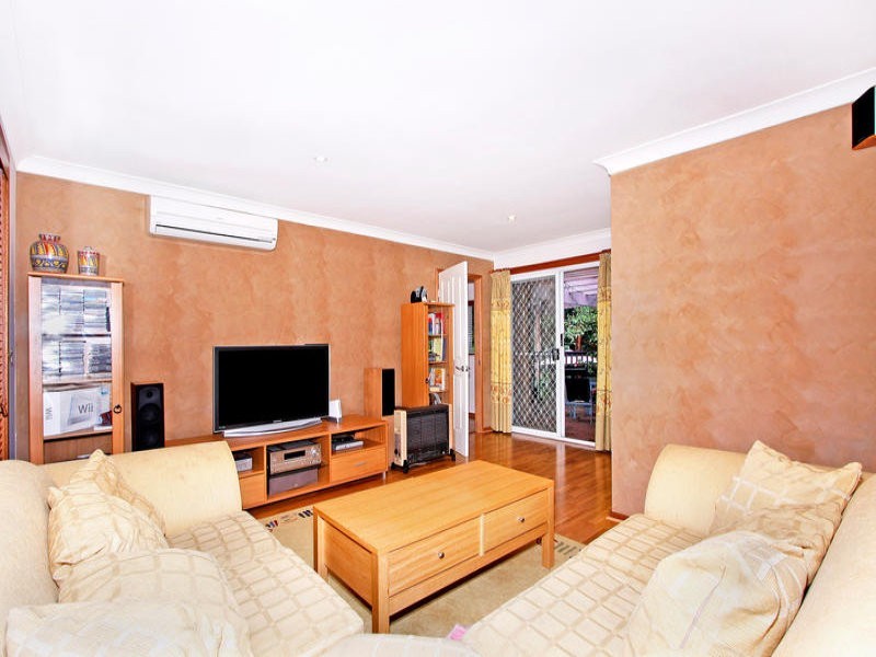 16 Childs Close, Green Point NSW 2251