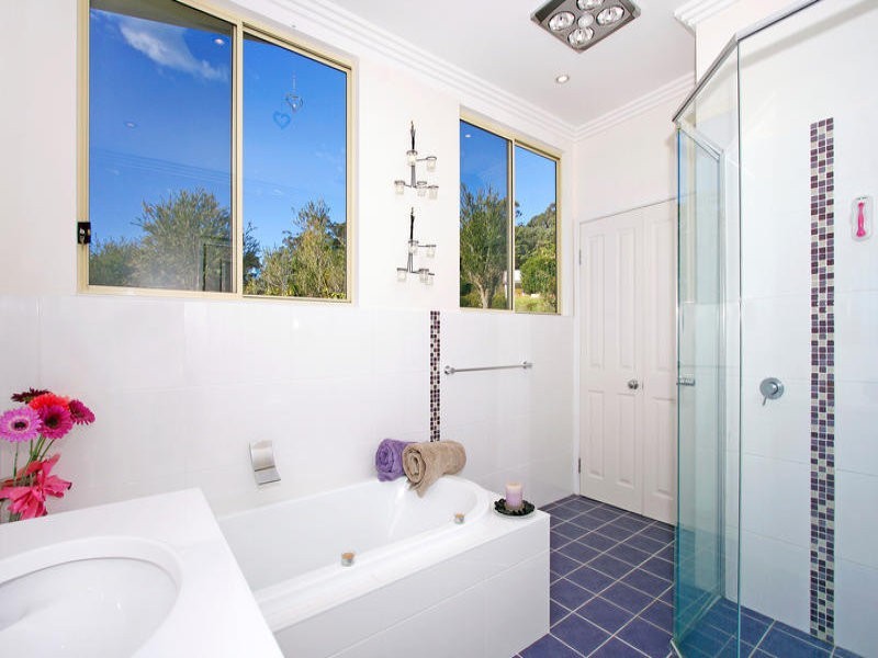 4 Arundel Road, Erina Heights NSW 2260