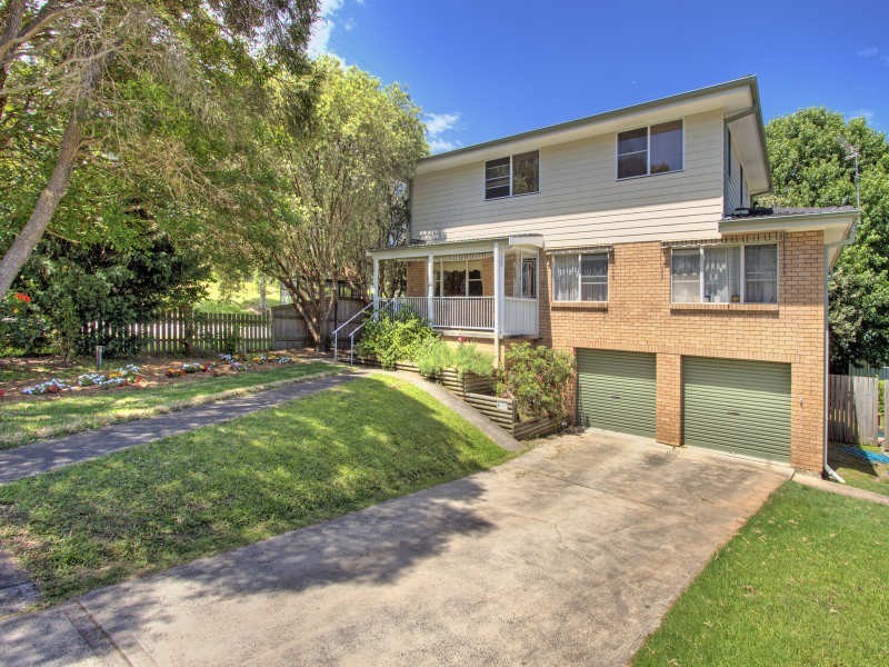 23 Spring Avenue, Springfield NSW 2250
