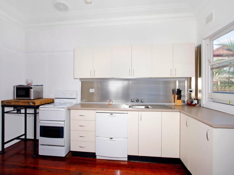 275 The Entrance Road, Erina NSW 2250