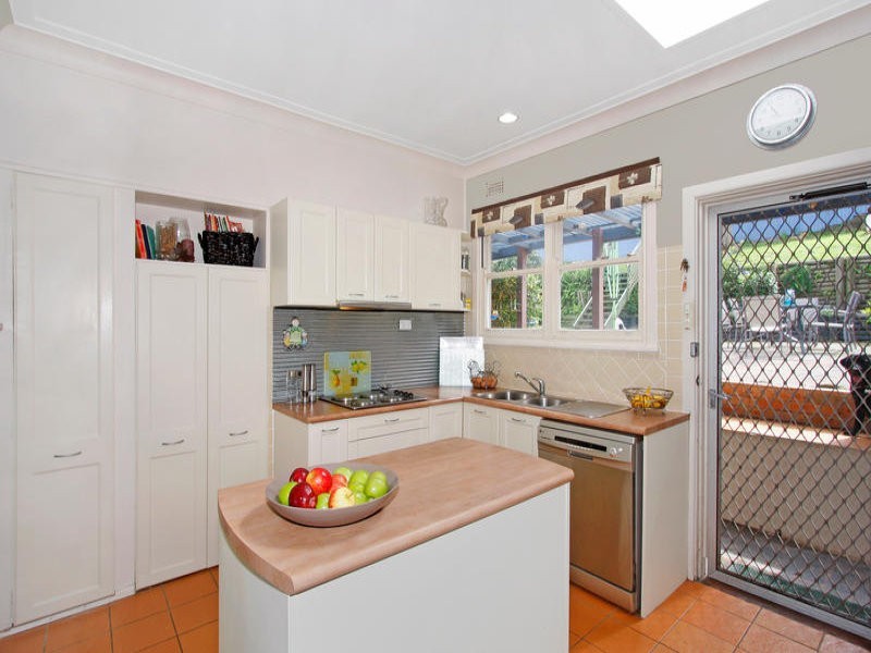 27 Headlam Parade, Springfield NSW 2250