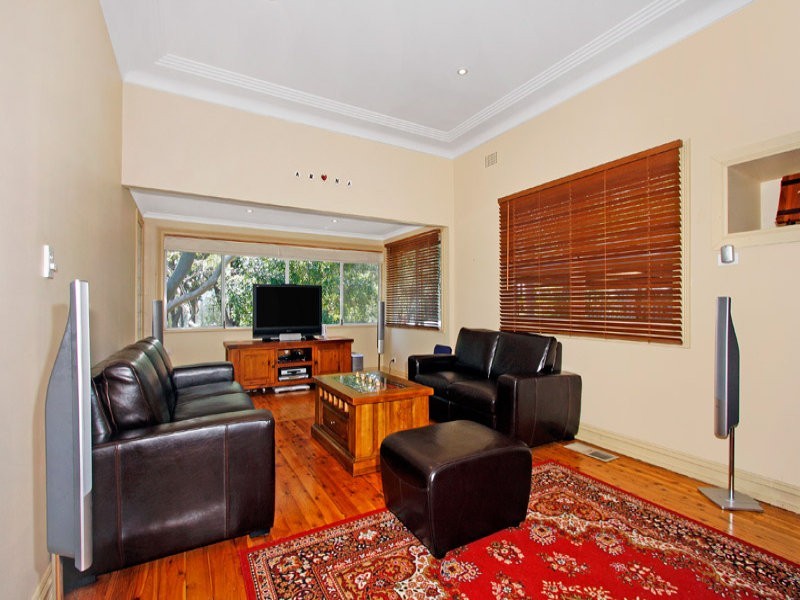 177 Brisbane Water Drive, Point Clare NSW 2250