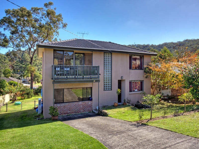 13 Lock Avenue, Springfield NSW 2250