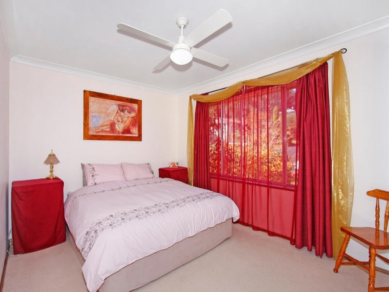 13 Lock Avenue, Springfield NSW 2250