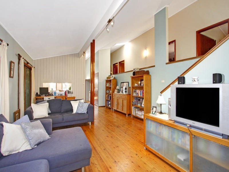 73 Bayview Avenue, East Gosford NSW 2250