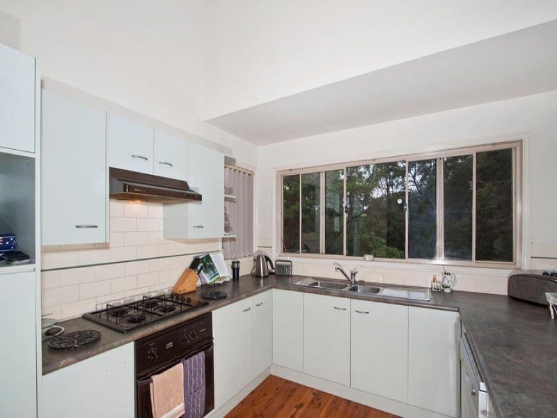 23 Thames Drive, Erina NSW 2250