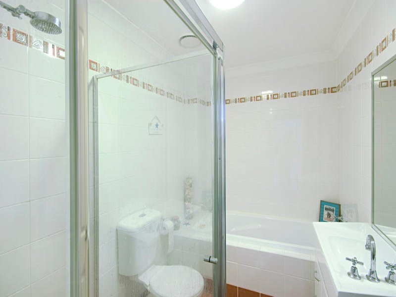8/1 Batley Street, Gosford NSW 2250