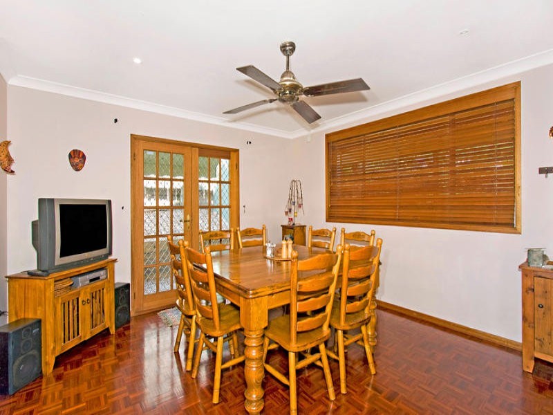 67 James Sea Dr, Green Point NSW 2251