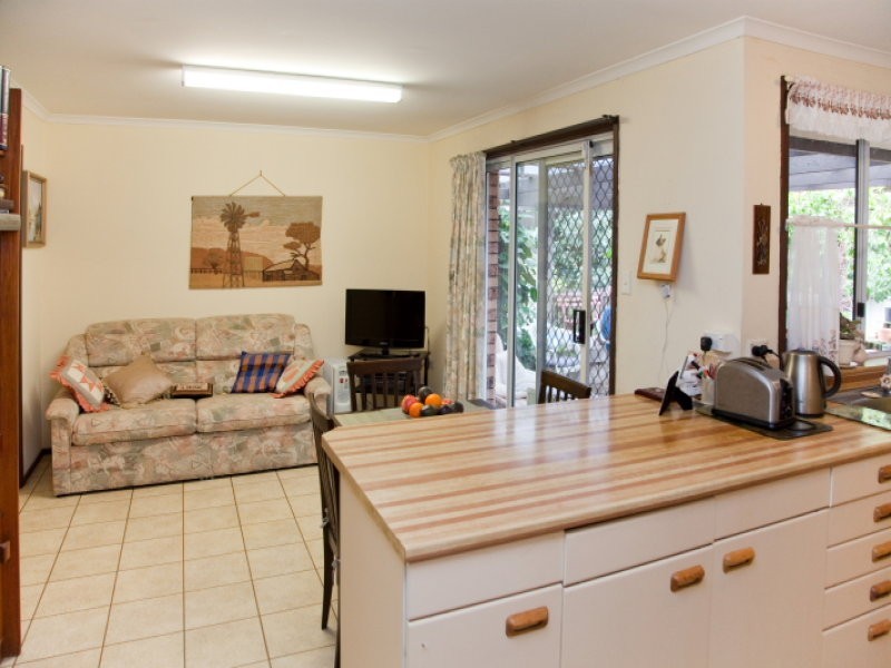 16 Highland Road, Green Point NSW 2251