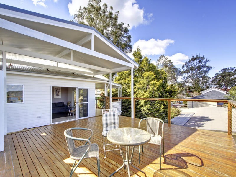 33 Headlam Parade, Springfield NSW 2250