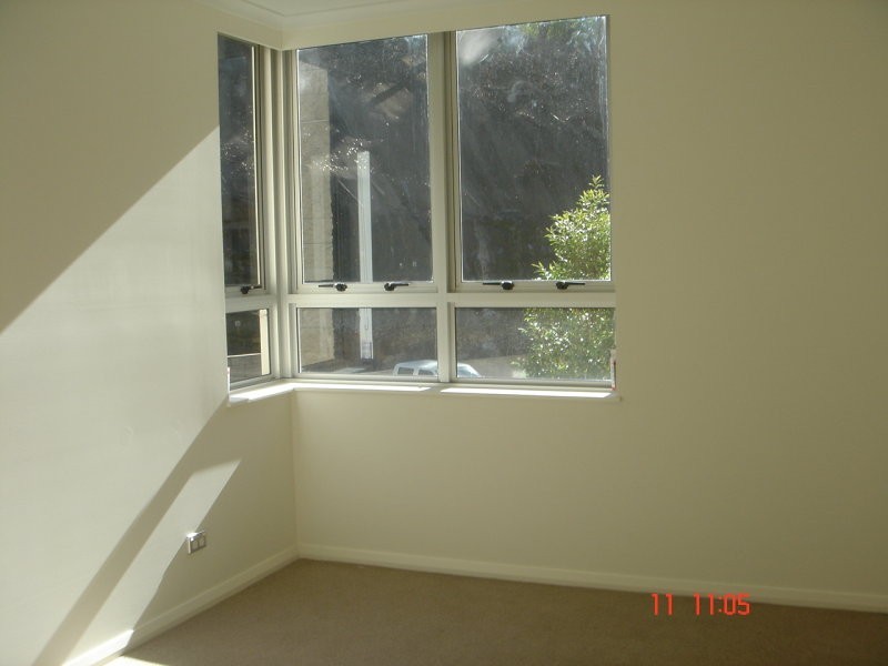 345/80 John Whiteway Drive, Gosford NSW 2250