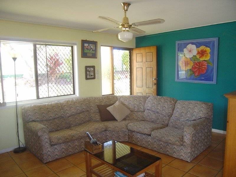 18 Wharf Road, Bli Bli QLD 4560