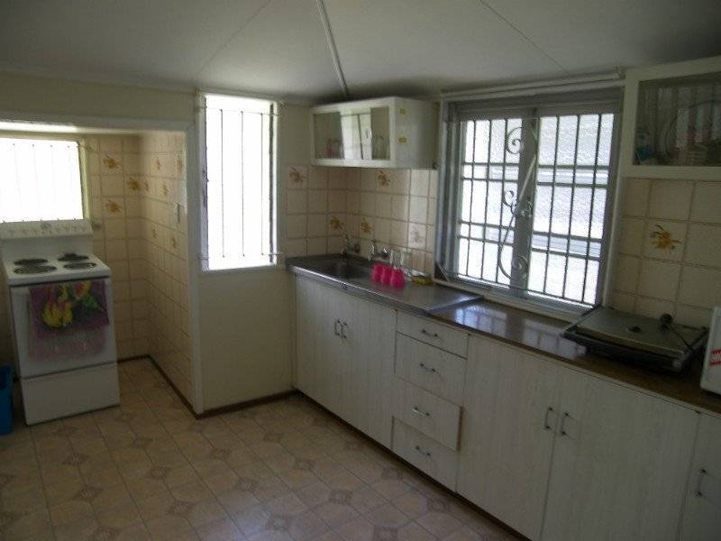 64 Main Street, Park Avenue QLD 4701