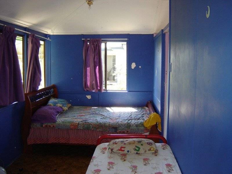 16 Medcraf street, Park Avenue QLD 4701