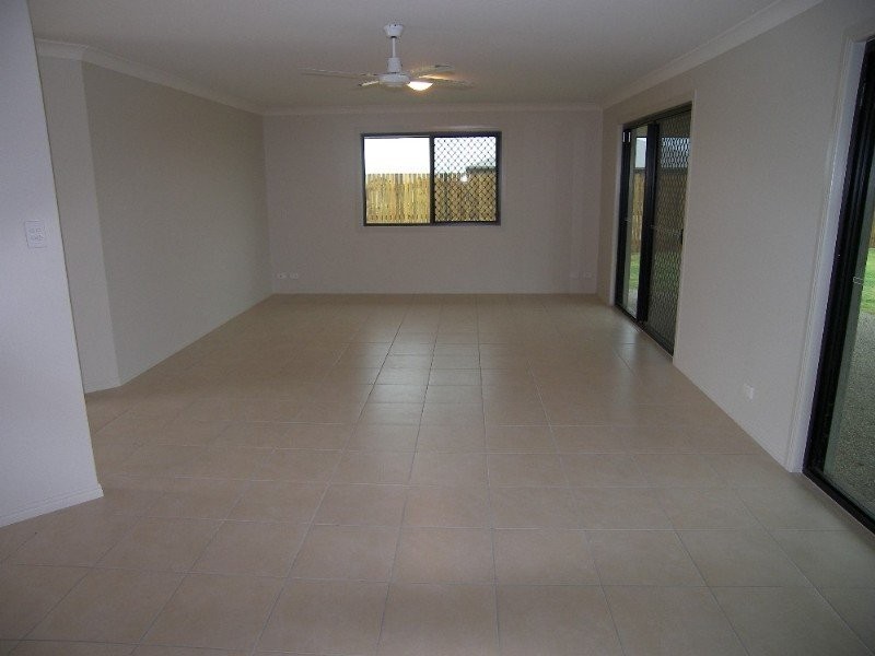 12 Sturt Crt, Gracemere QLD 4702