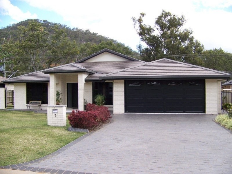 7 Treefern Terrace, Frenchville QLD 4701