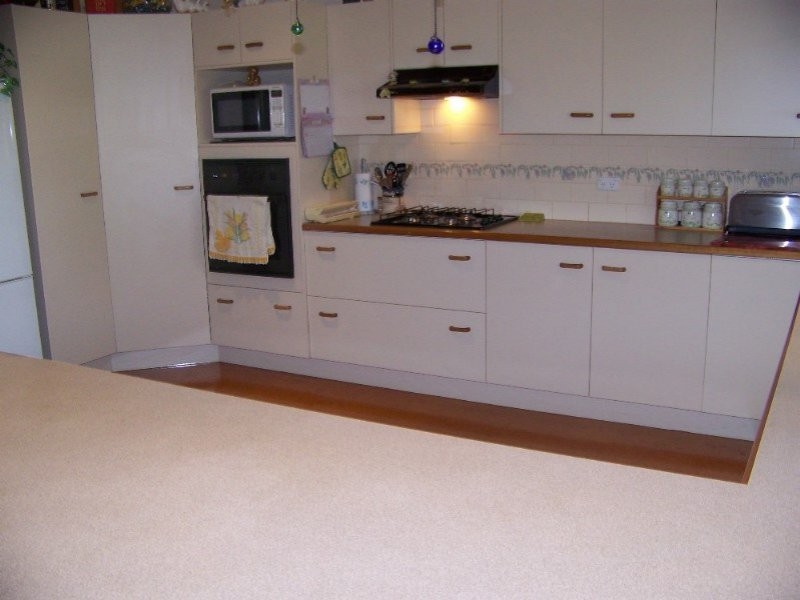 40 Angela Road, Rockyview QLD 4701