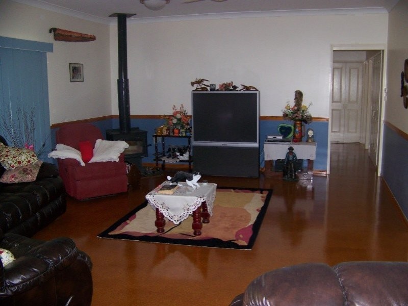 40 Angela Road, Rockyview QLD 4701