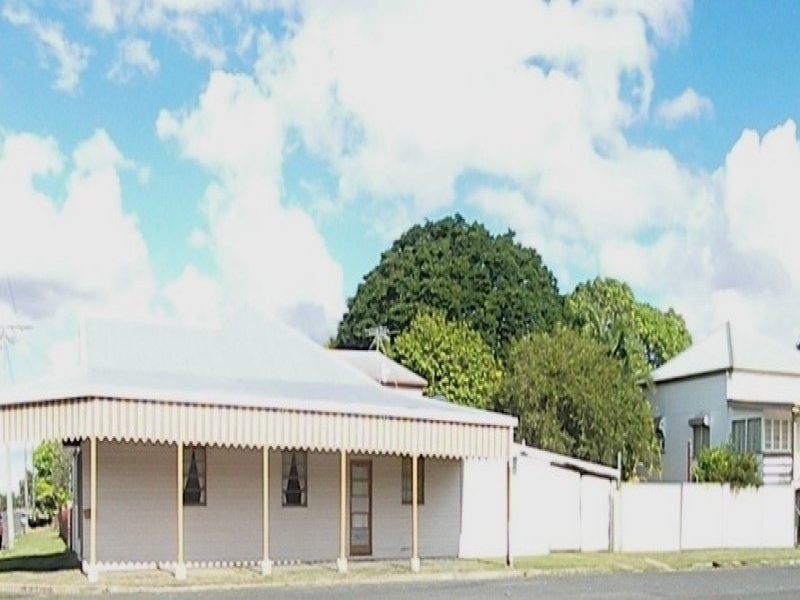 294 East Street, Depot Hill QLD 4700