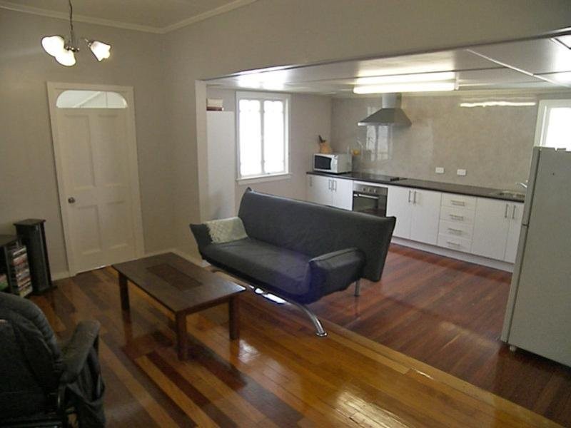 11 Pennycuick Street, The Range QLD 4700