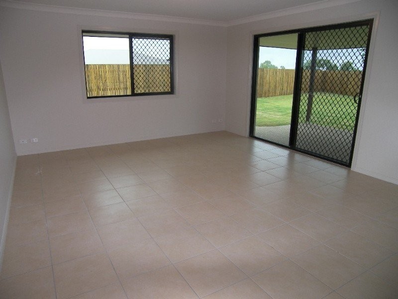 12 Sturt Crt, Gracemere QLD 4702