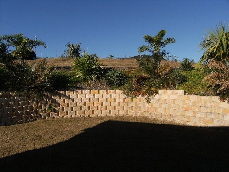 70 Fons Drive, Glendale QLD 4711