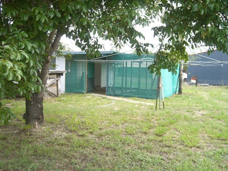 Banana QLD 4702