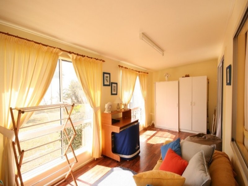 18 owen Jenkins Drive, Sarina Beach QLD 4737