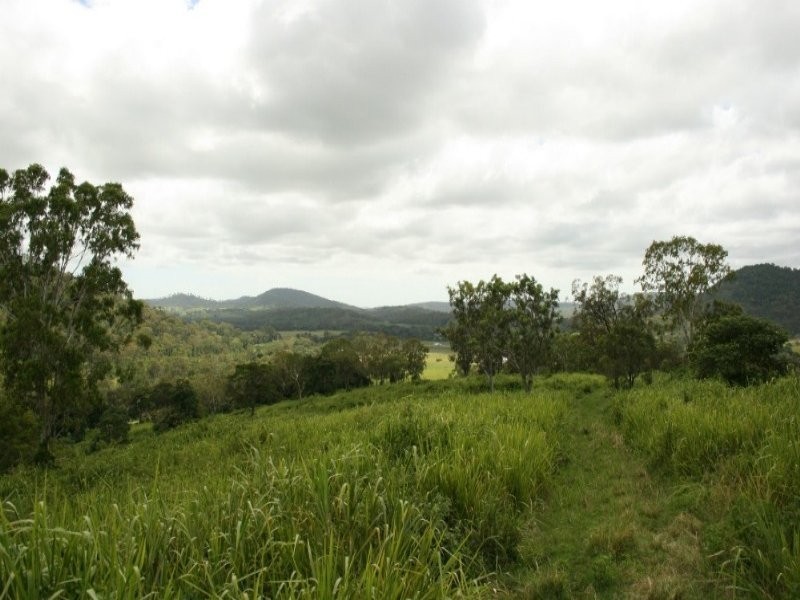 100 Middle Creek Dam Road, Sarina QLD 4737