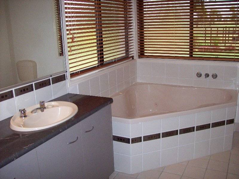 Abbotsford QLD 4670