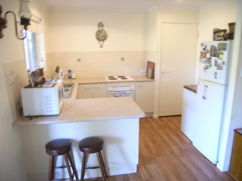 4 Davidson St, Bargara QLD 4670