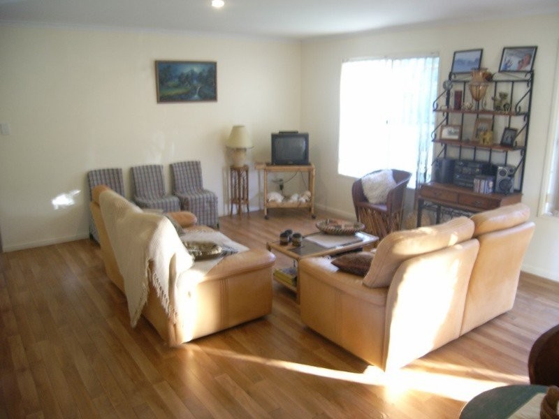 4 Davidson St, Bargara QLD 4670