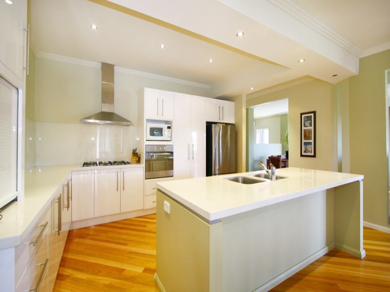8 Hayman Crescent, Shell Cove NSW 2529