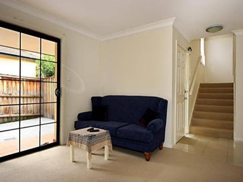 32 Peartree Circuit, West Pennant Hills NSW 2125