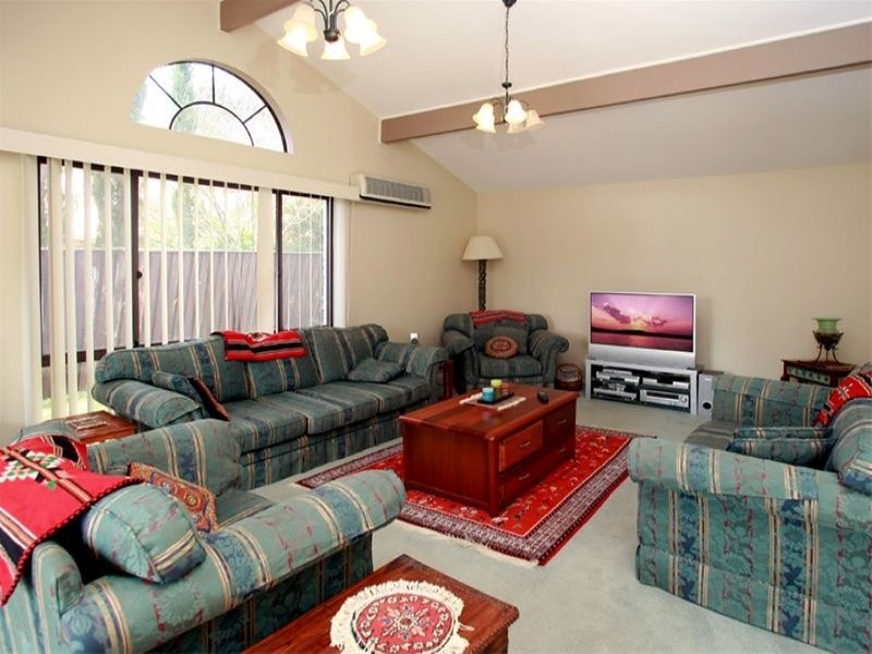 10 Forester Crescent, Cherrybrook NSW 2126