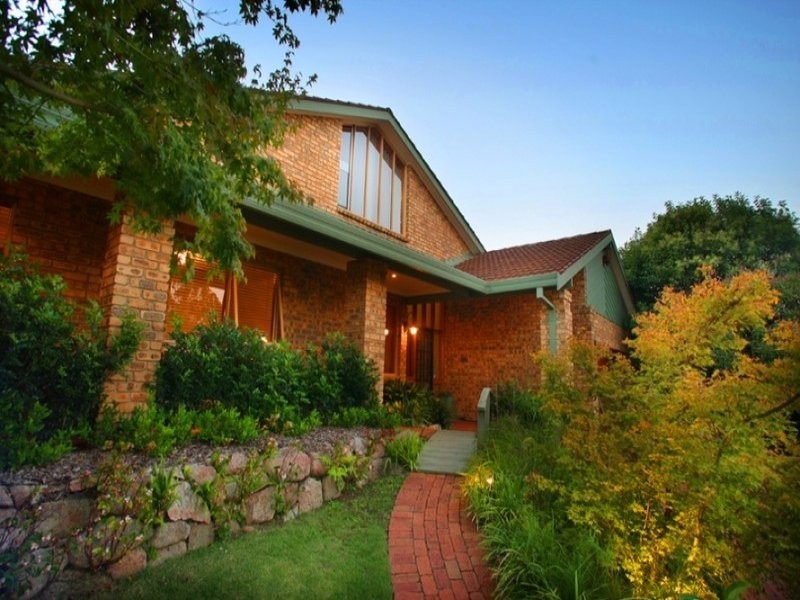 11 Kookaburra Place, West Pennant Hills NSW 2125