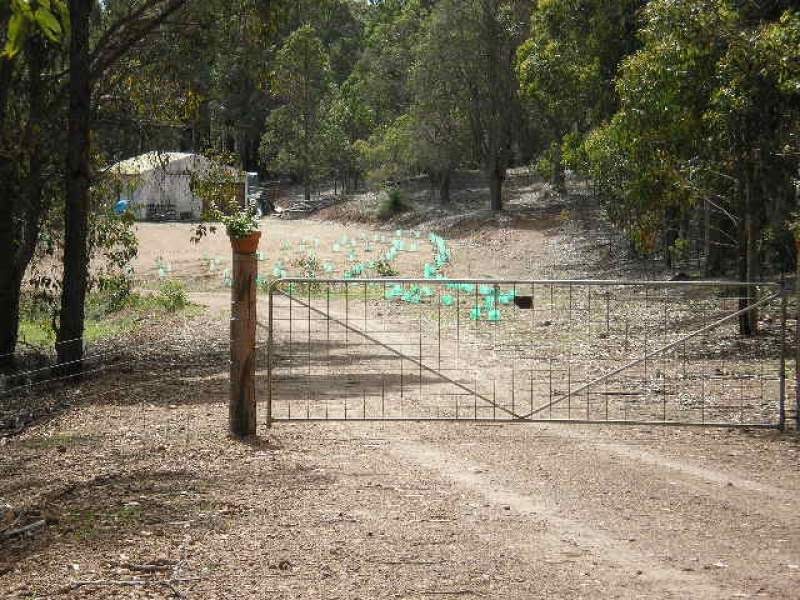 13 Denny Road, Nannup WA 6275