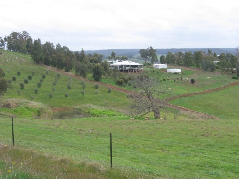 6 Rokewood Hts, Bridgetown WA 6255