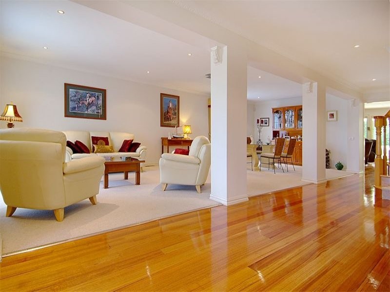 8 Cooee Court, Diamond Creek VIC 3089